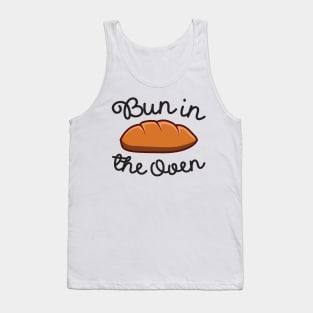 'Bun In The Oven Pregnant Woman' Funny Pregnant Gift Tank Top